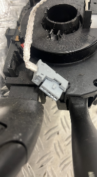 Com (Bloc Contacteur Tournant+Commodo Essuie Glace+Commodo Phare) PEUGEOT 308 1 PHASE 1 – 96640440xt