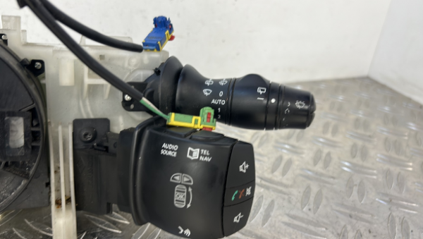 Com (Bloc Contacteur Tournant+Commodo Essuie Glace+Commodo Phare) RENAULT MEGANE 3 PHASE 1 – 255670019R