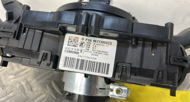 Com (Bloc Contacteur Tournant+Commodo Essuie Glace+Commodo Phare) CITROEN C3 2 PHASE 2 – 96773868ZD