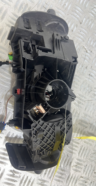 Com (Bloc Contacteur Tournant+Commodo Essuie Glace+Commodo Phare) RENAULT CLIO 3 PHASE 2 – 8200627615
