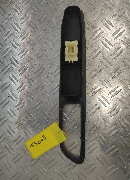 Interrupteur de leve vitre avant droit RENAULT CLIO 4 PHASE 2 – 809603269R