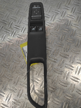 Interrupteur de leve vitre avant gauche RENAULT CLIO 4 PHASE 2 – 255700068R