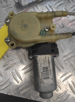 Leve vitre electrique avant droit RENAULT MEGANE 2 PHASE 2 – 402073C