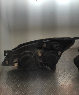 Optique avant principal droit (feux)(phare) CITROEN C5 1 PHASE 1 BREAK – 9632664780