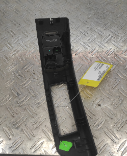 Interrupteur de leve vitre avant droit OPEL MERIVA B PHASE 1 – 13301886