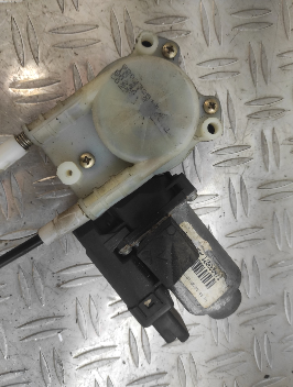 Leve vitre electrique avant gauche RENAULT MEGANE 2 PHASE 1 – 128000471