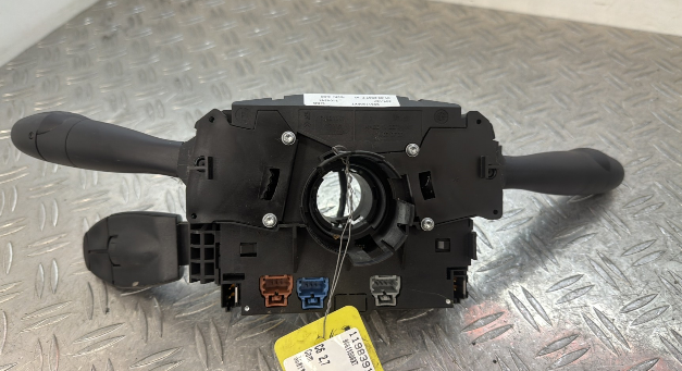 Com (Bloc Contacteur Tournant+Commodo Essuie Glace+Commodo Phare) CITROEN C6 – 96611306XT