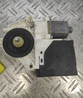 Moteur leve vitre avant gauche VOLKSWAGEN TIGUAN 1 PHASE 1 – 5K0959793A