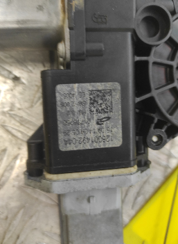 Leve vitre electrique avant gauche RENAULT TRAFIC 3 COURT PHASE 1 – 12800149204A