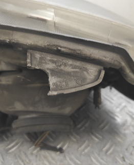 Optique avant principal droit (feux)(phare) RENAULT TRAFIC 2 PHASE 1 – 7700311372