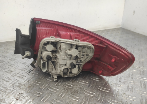Feu arriere principal gauche (feux) AUDI A3 2 SPORTBACK PHASE 1 – 8P4945095C