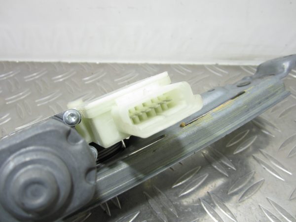 Leve vitre electrique arriere gauche PEUGEOT 308 2 PHASE 1 – 9677737380 / 9678190080