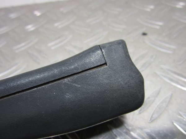 Attache ceinture avant gauche HONDA CIVIC 4 EC932