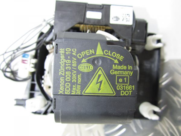 Optique avant principal (feux)(phare) BMW SERIE 7 E65 – 15962300 / 15947600 / 5DD00831910