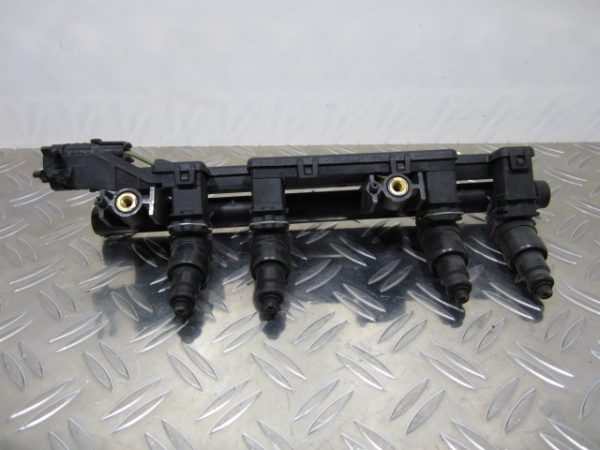 Rampe injection RENAULT TWINGO 1 1.2i – 7700114546
