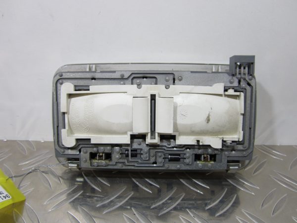 Eclairage de plafonnier ALFA ROMEO MITO – 735244963 / 0884900 / 735507762