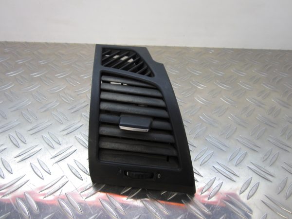 Aerateur tableau de bord avant droit BMW SERIE 1 E87 – 7059188 / 51607059188