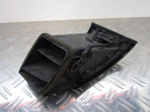 Aerateur tableau de bord avant droit BMW SERIE 1 E87 – 7059188 / 51607059188