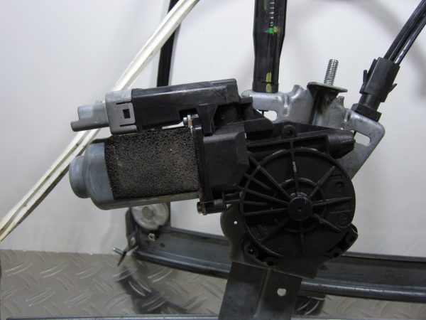 Leve vitre electrique avant gauche PEUGEOT 207 CC – 9680072080