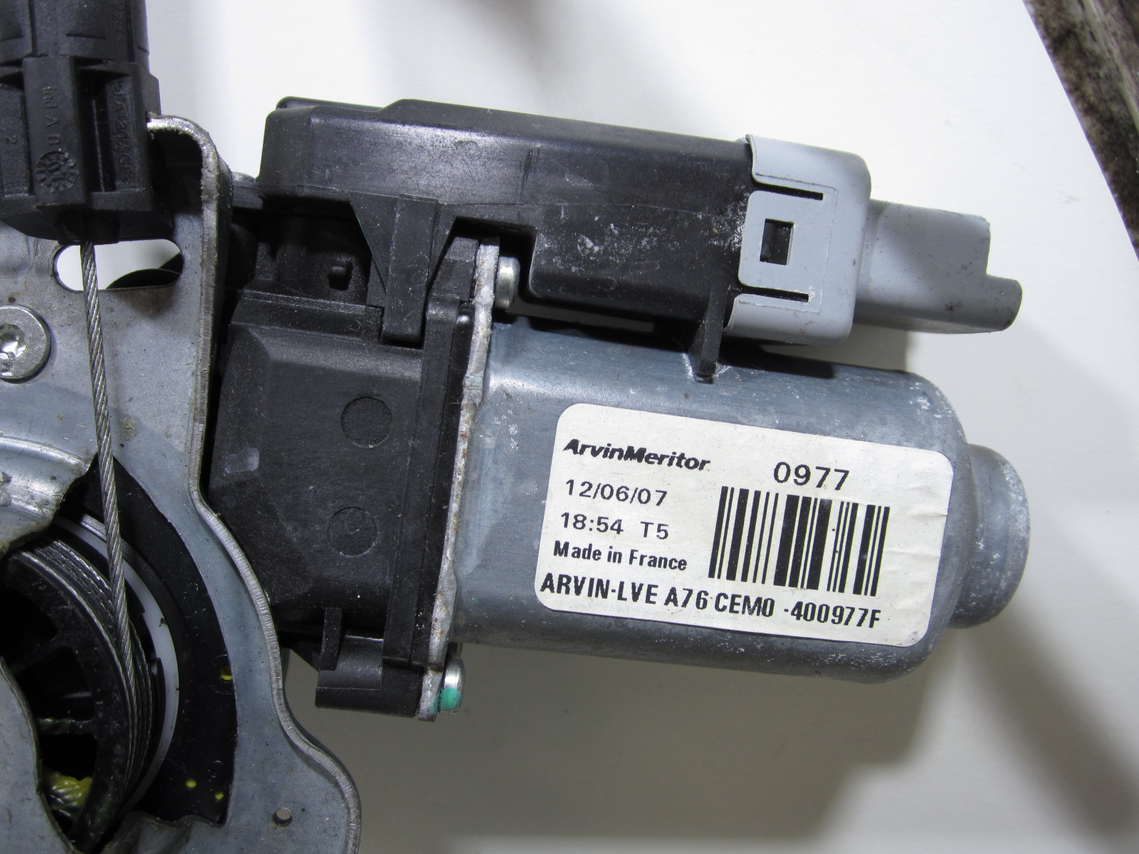 Leve vitre electrique avant gauche PEUGEOT 207 CC – 9680072080