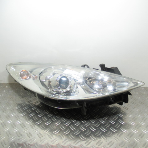 Optique avant principal droit (feux)(phare) PEUGEOT 307 PHASE 2 BREAK – 9681832280