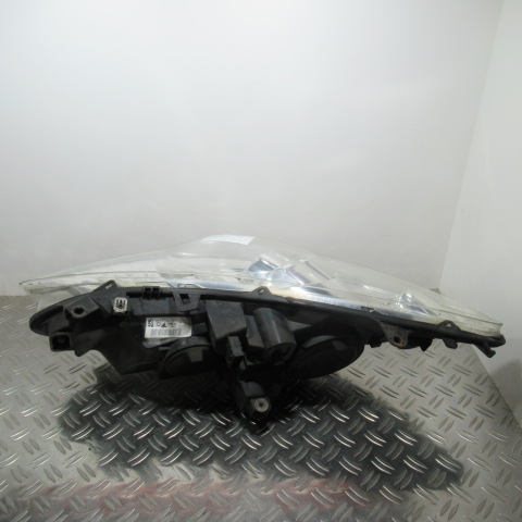 Optique avant principal droit (feux)(phare) PEUGEOT 307 PHASE 2 BREAK – 9681832280