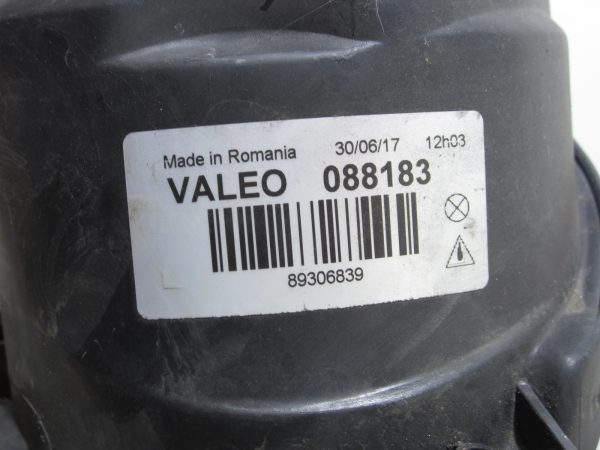 Optique avant principal gauche (feux)(phare) VOLKSWAGEN POLO 4 PHASE 1 – 89306839 / 088183