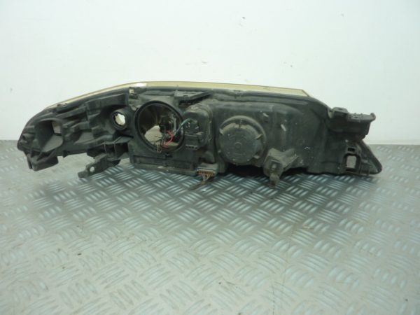 Optique avant principal gauche RENAULT LAGUNA 2 8200002845
