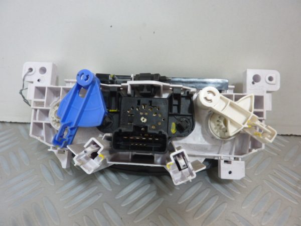 Commande chauffage DACIA SANDERO 1 N106278Bp