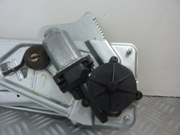 Mecanisme de leve vitre electrique avant droit RENAULT TWINGO 1 PHASE 3 8200051780/8200052944
