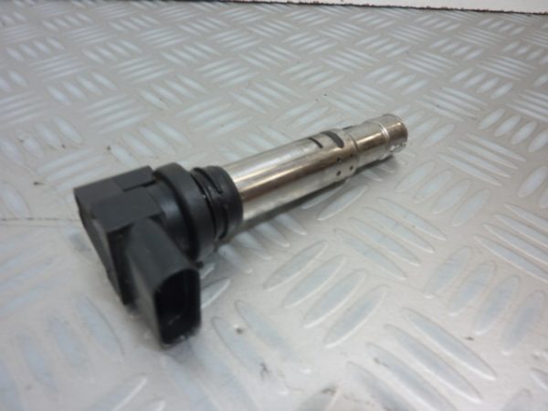 Bobine (allumage) VOLKSWAGEN GOLF 4 1.4i 16V  NGK : U5002