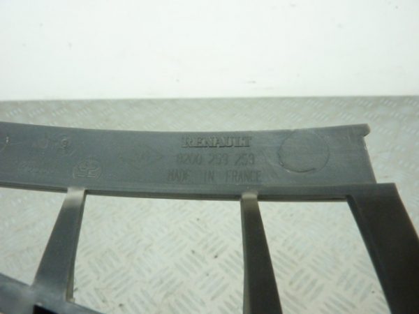 Grille de pare choc RENAULT MODUS PHASE 1 8200259259