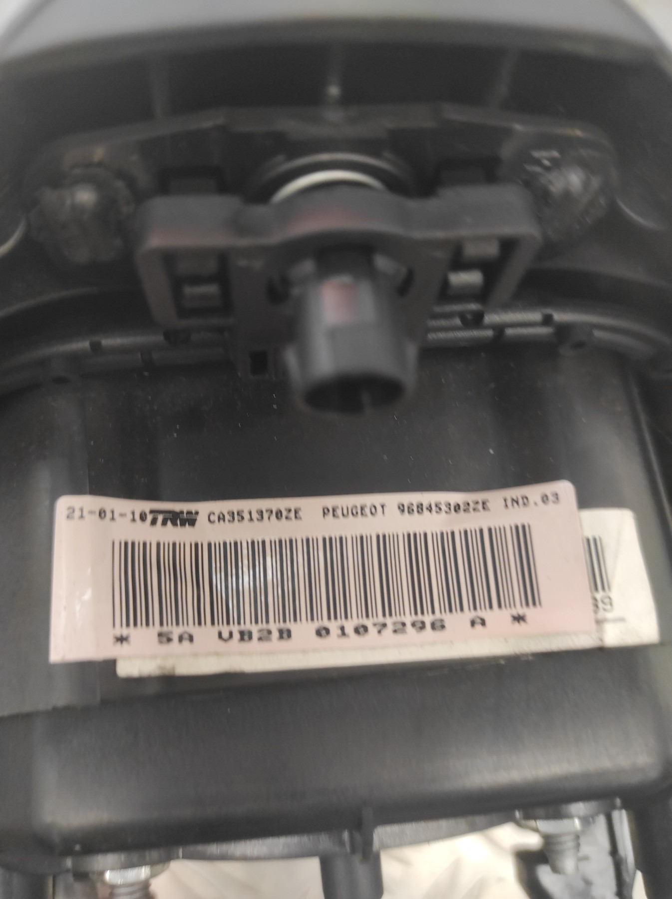 Air bag conducteur PEUGEOT 3008 1 PHASE 1 – 96845302ZE