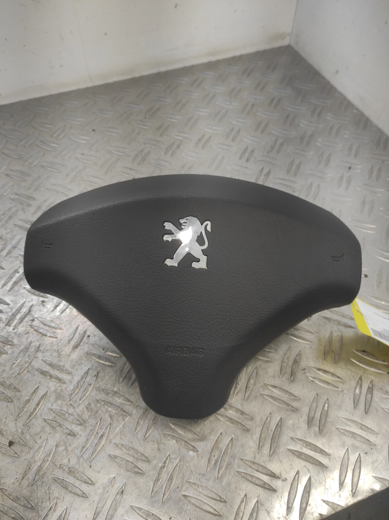 Air bag conducteur PEUGEOT 3008 1 PHASE 1 – 96845302ZE