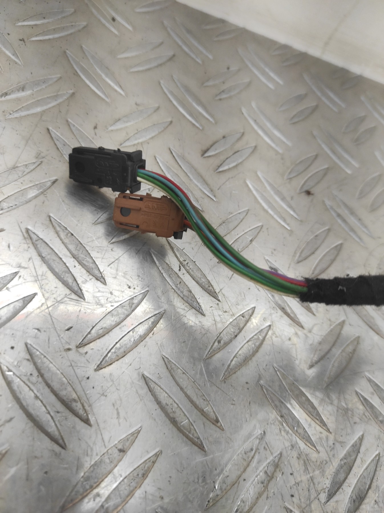 Retroviseur gauche PEUGEOT 3008 1 PHASE 1 – 00008153ZV