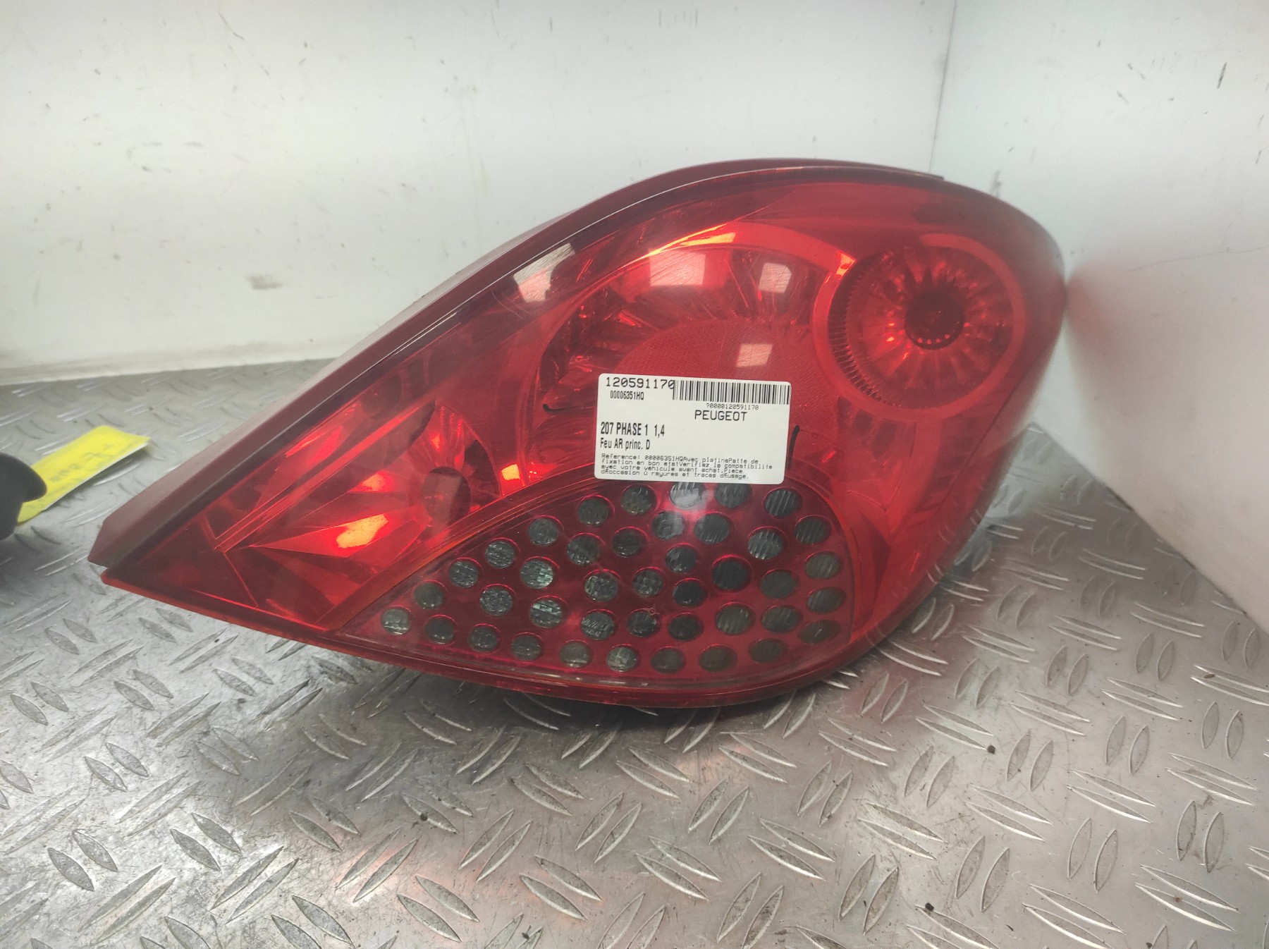 Feu arriere principal droit (feux) PEUGEOT 207 PHASE 1 – 00006351HQ