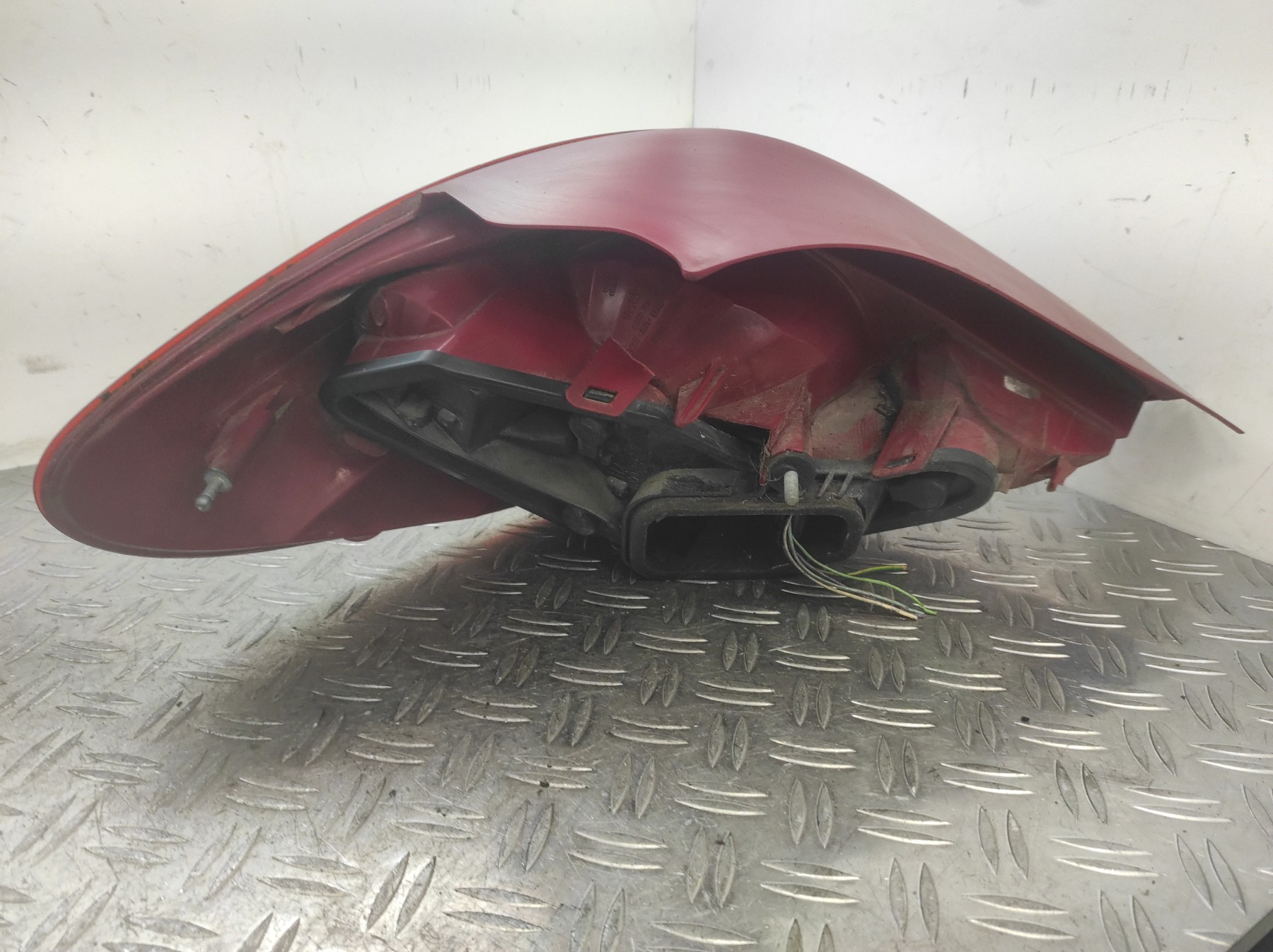 Feu arriere principal droit (feux) PEUGEOT 207 PHASE 1 – 00006351HQ