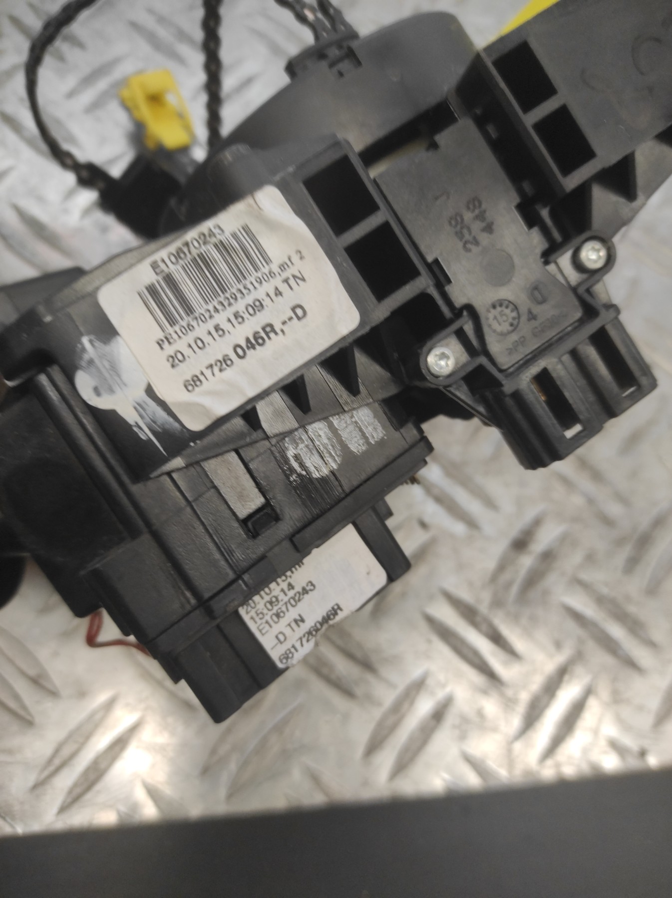 Com (Bloc Contacteur Tournant+Commodo Essuie Glace+Commodo Phare) DACIA LODGY PHASE 1 – 681726046R