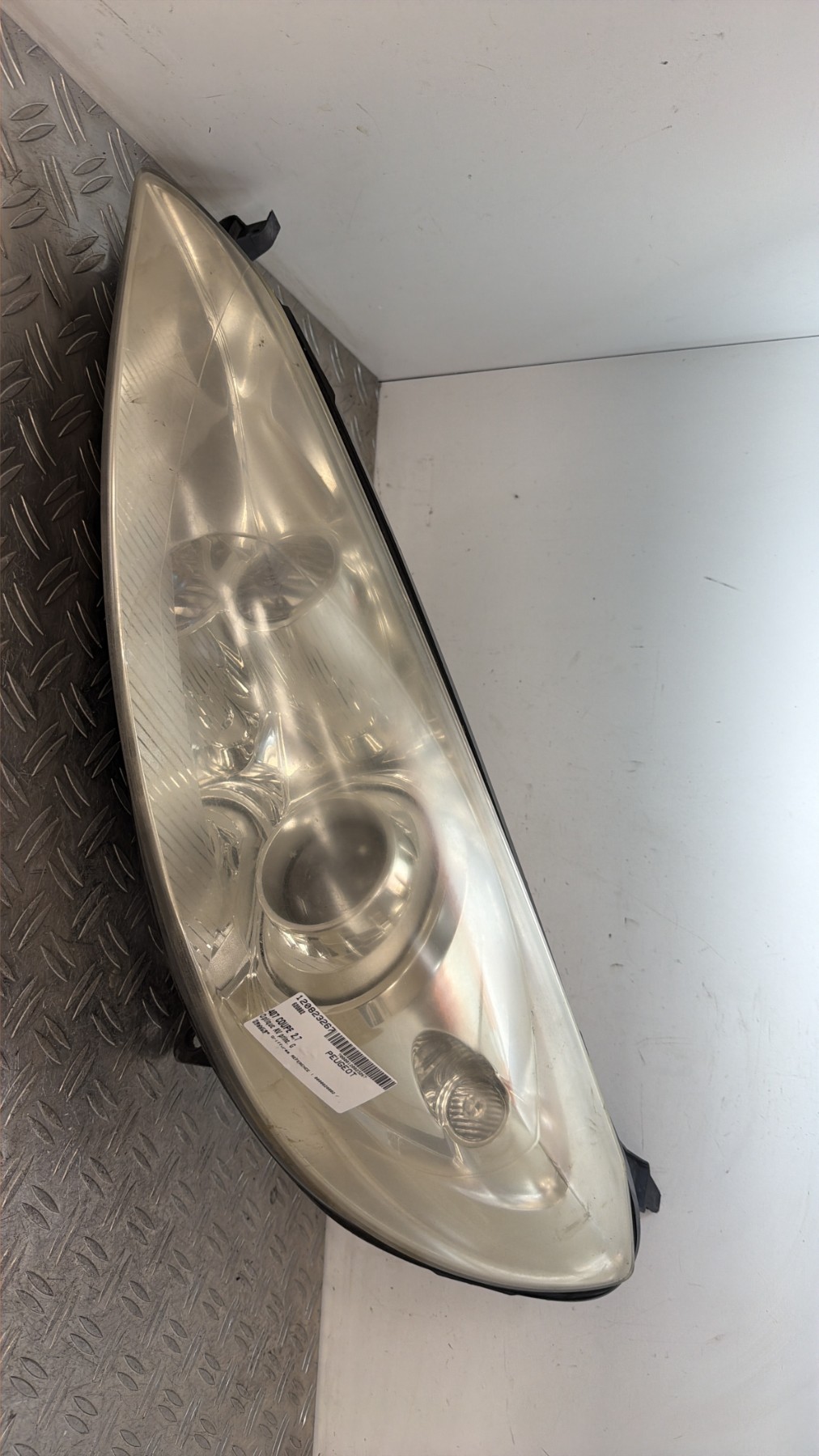 Optique avant principal gauche (feux)(phare) PEUGEOT 407 COUPE – 620882
