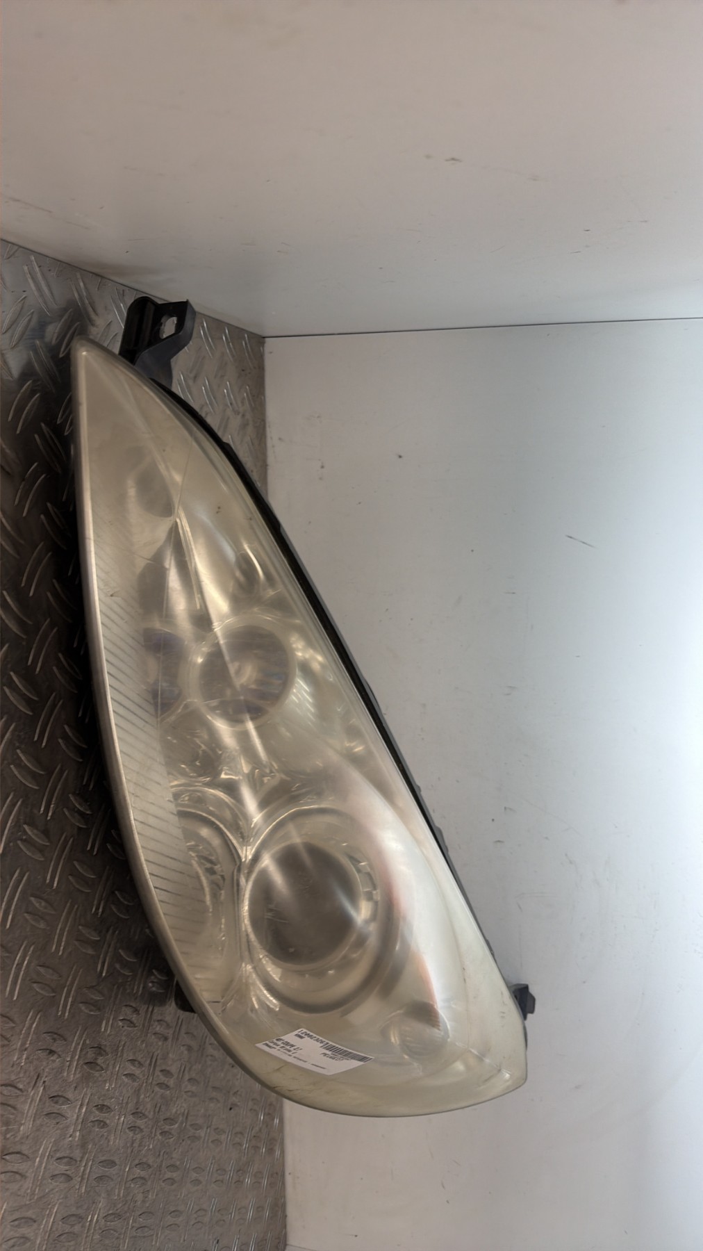 Optique avant principal gauche (feux)(phare) PEUGEOT 407 COUPE – 620882