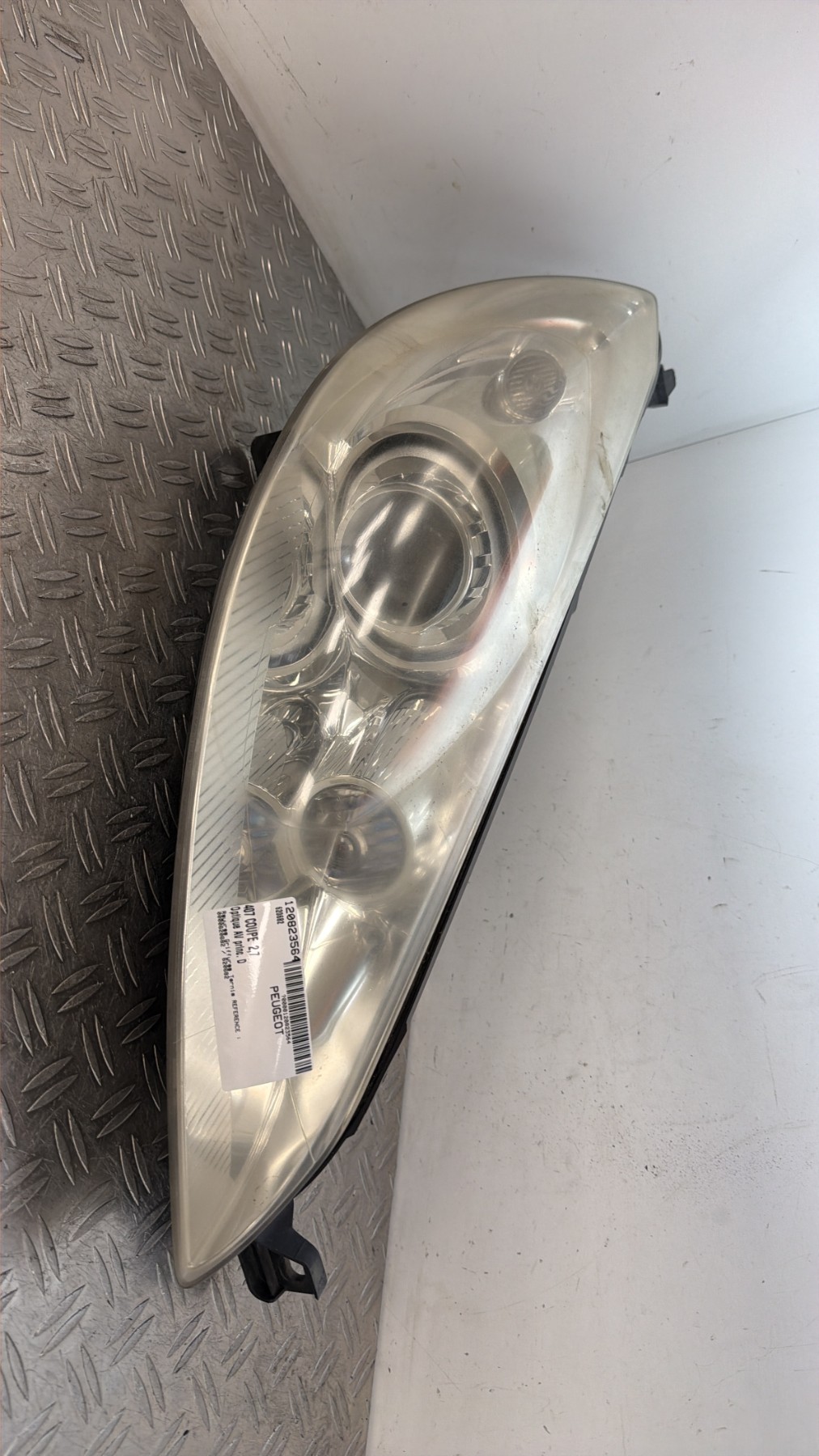 Optique avant principal droit (feux)(phare) PEUGEOT 407 COUPE – 620682