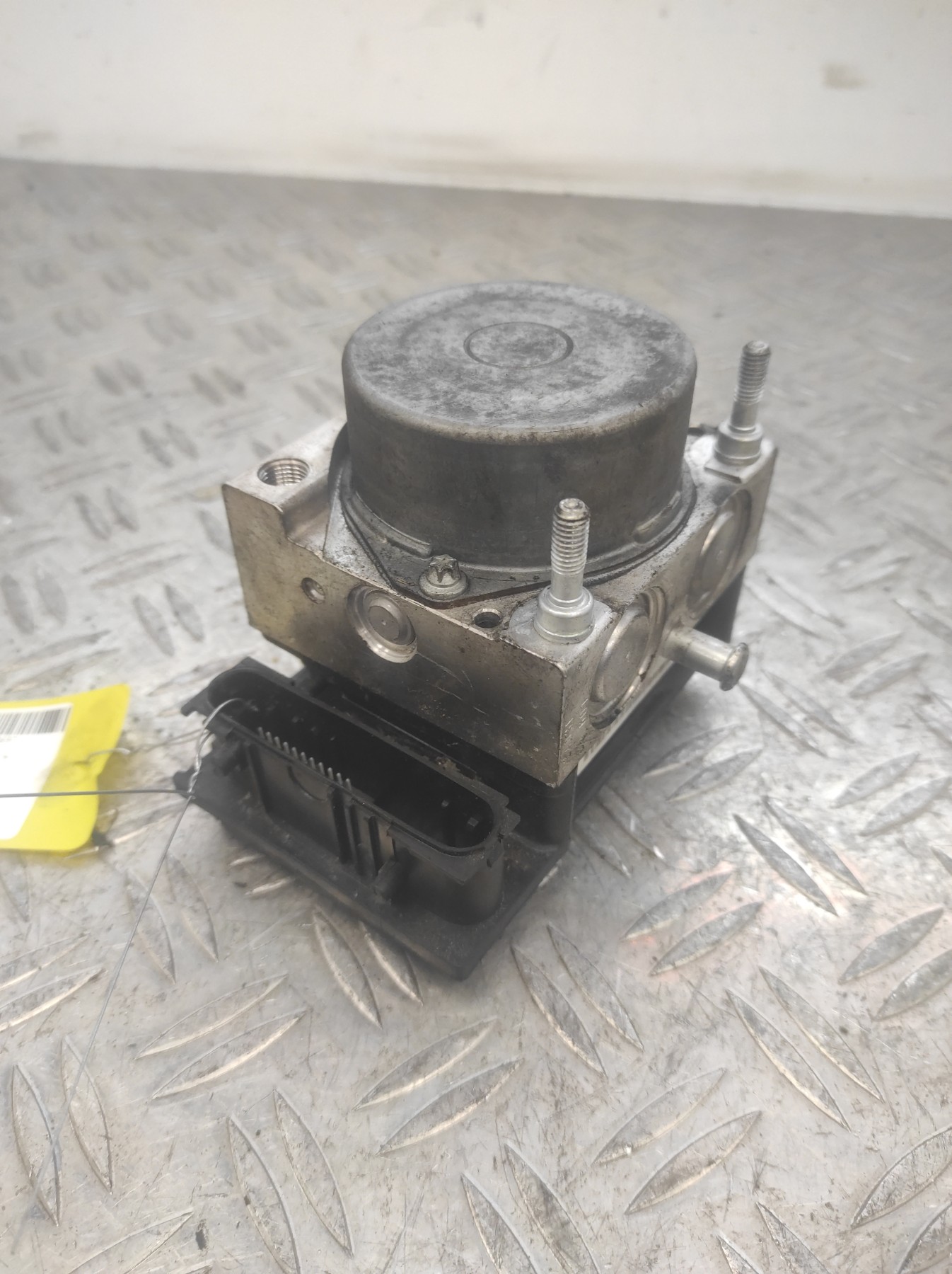 Bloc ABS (freins anti-blocage) RENAULT CLIO 3 PHASE 1 – 8200747140