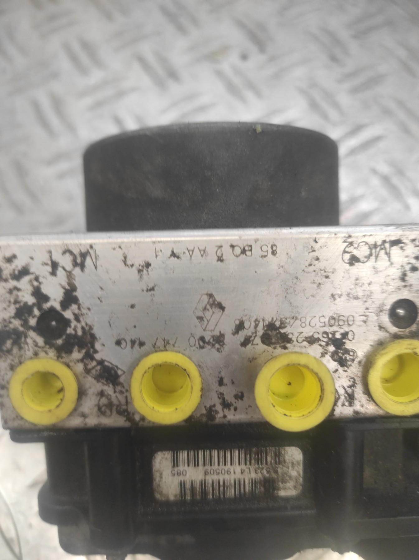 Bloc ABS (freins anti-blocage) RENAULT CLIO 3 PHASE 1 – 8200747140