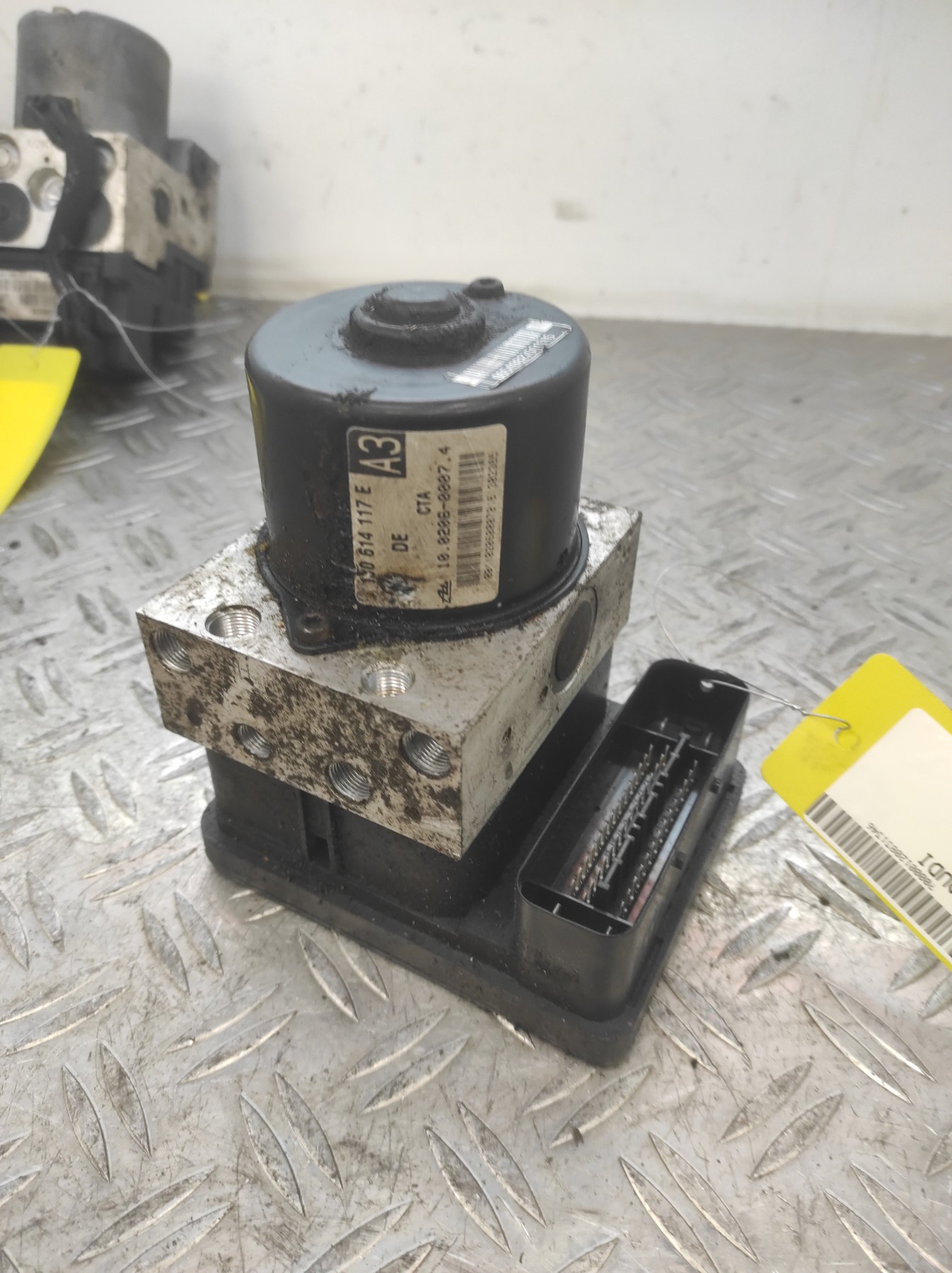 Bloc ABS (freins anti-blocage) AUDI A3 1 PHASE 2 – 1j0614117E