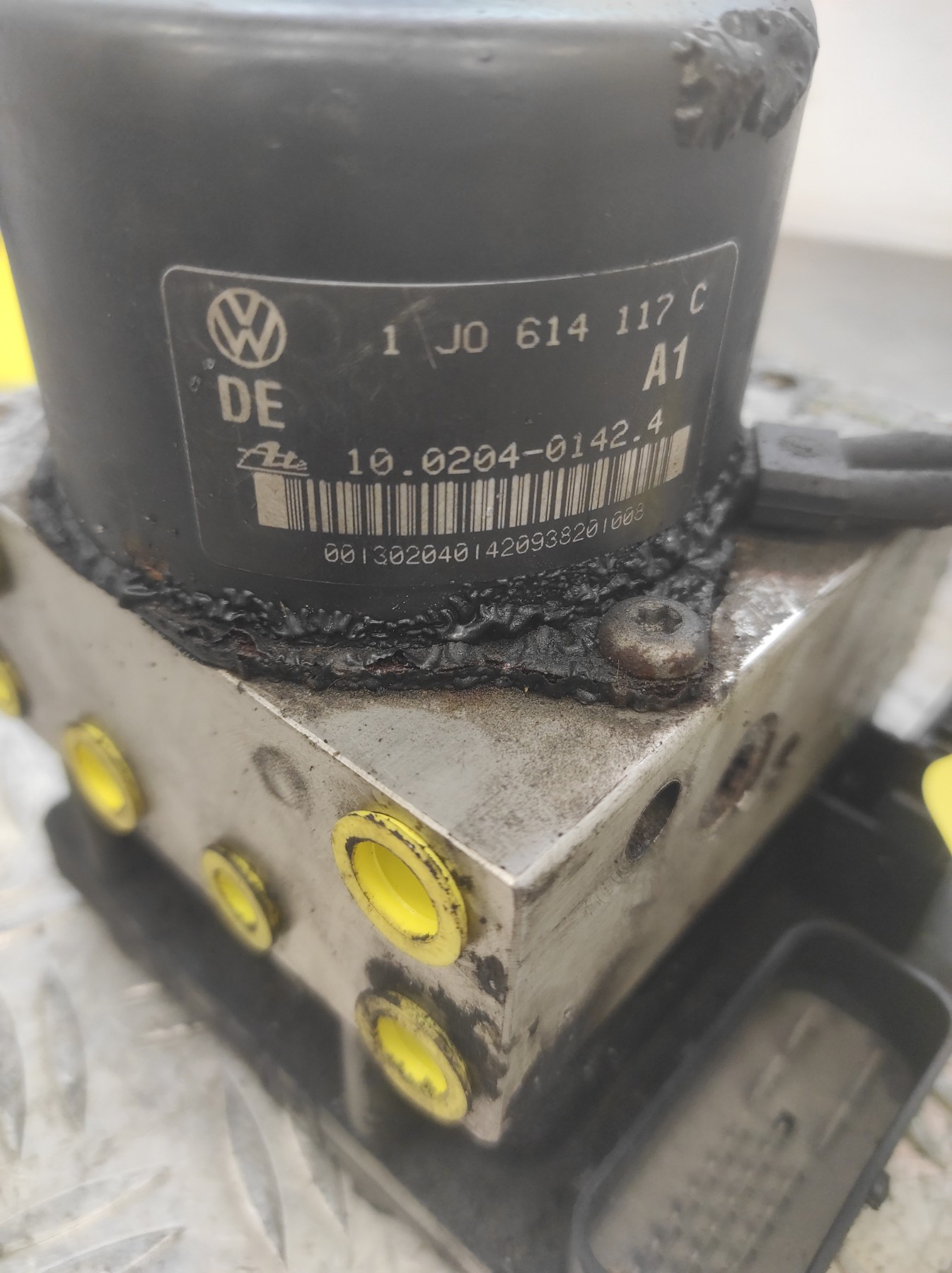 Bloc ABS (freins anti-blocage) VOLKSWAGEN GOLF 4 – 1J0614117C