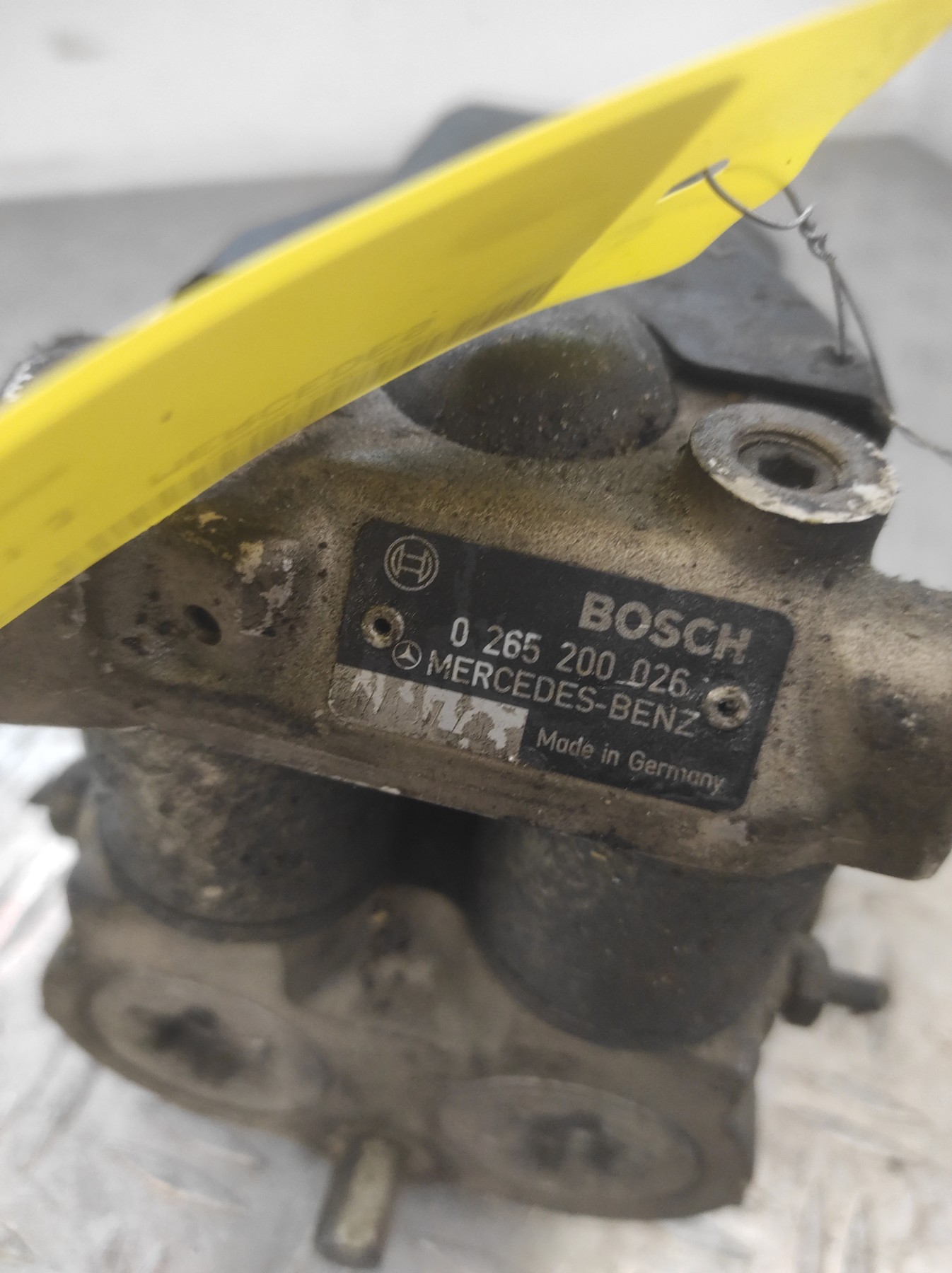Bloc ABS (freins anti-blocage) MERCEDES 300 W124 PHASE 1 – 265200026