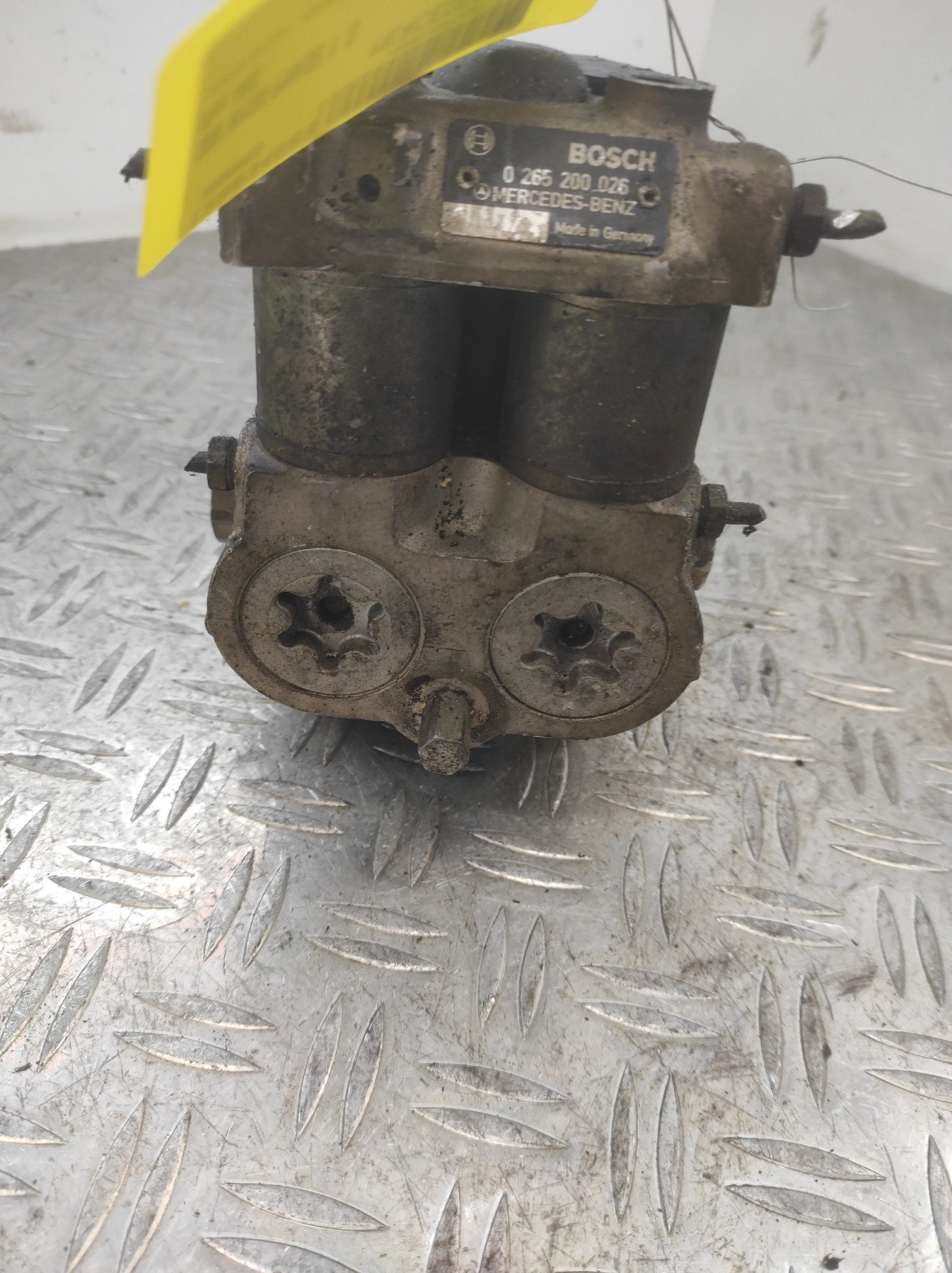 Bloc ABS (freins anti-blocage) MERCEDES 300 W124 PHASE 1 – 265200026