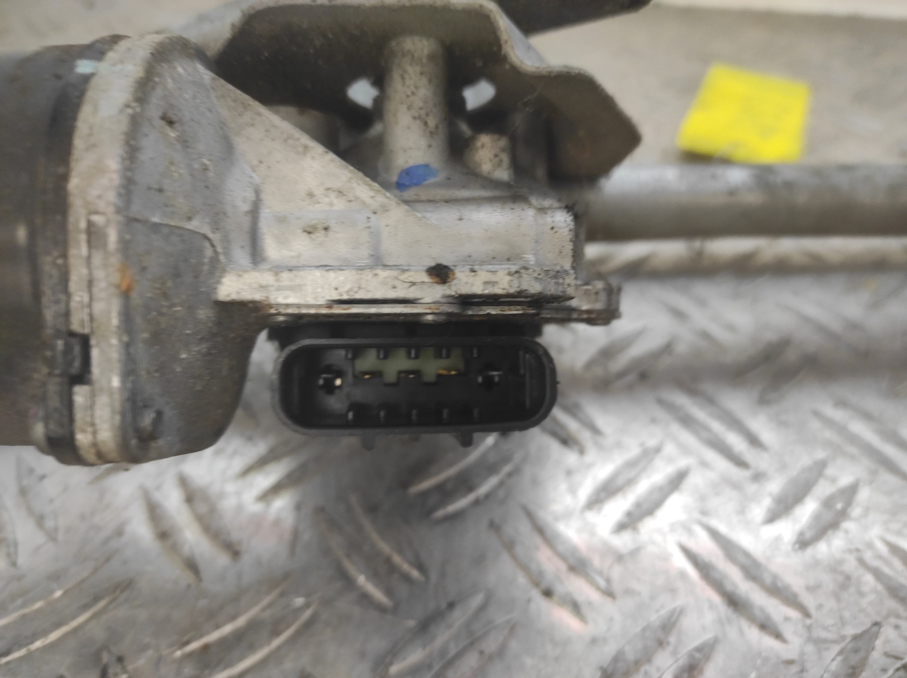 Moteur essuie glace avant OPEL TIGRA 2 TWINTOP CABRIOLET – 91498232