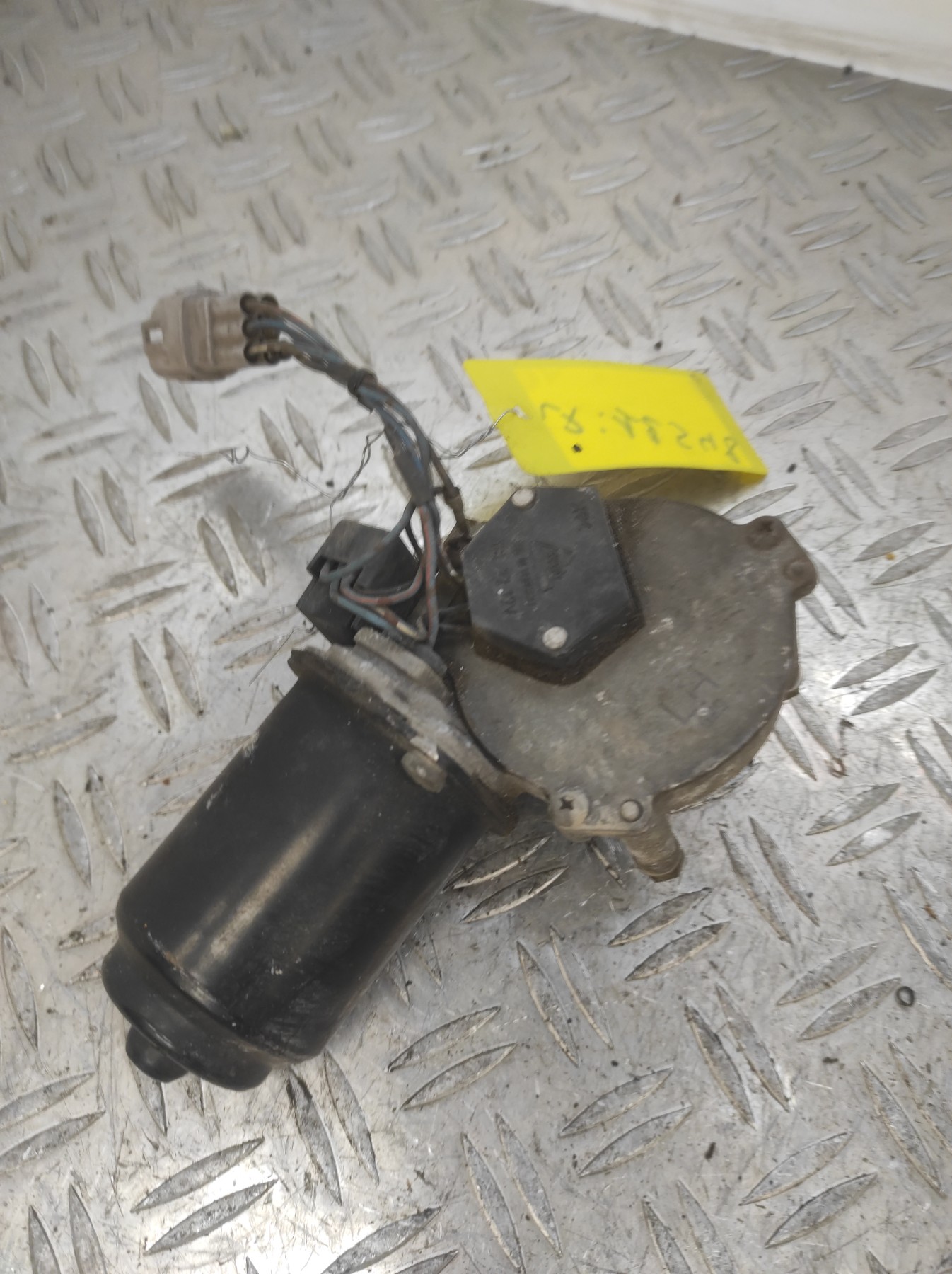 Moteur essuie glace avant SUZUKI SWIFT 3 – 3810063J60000