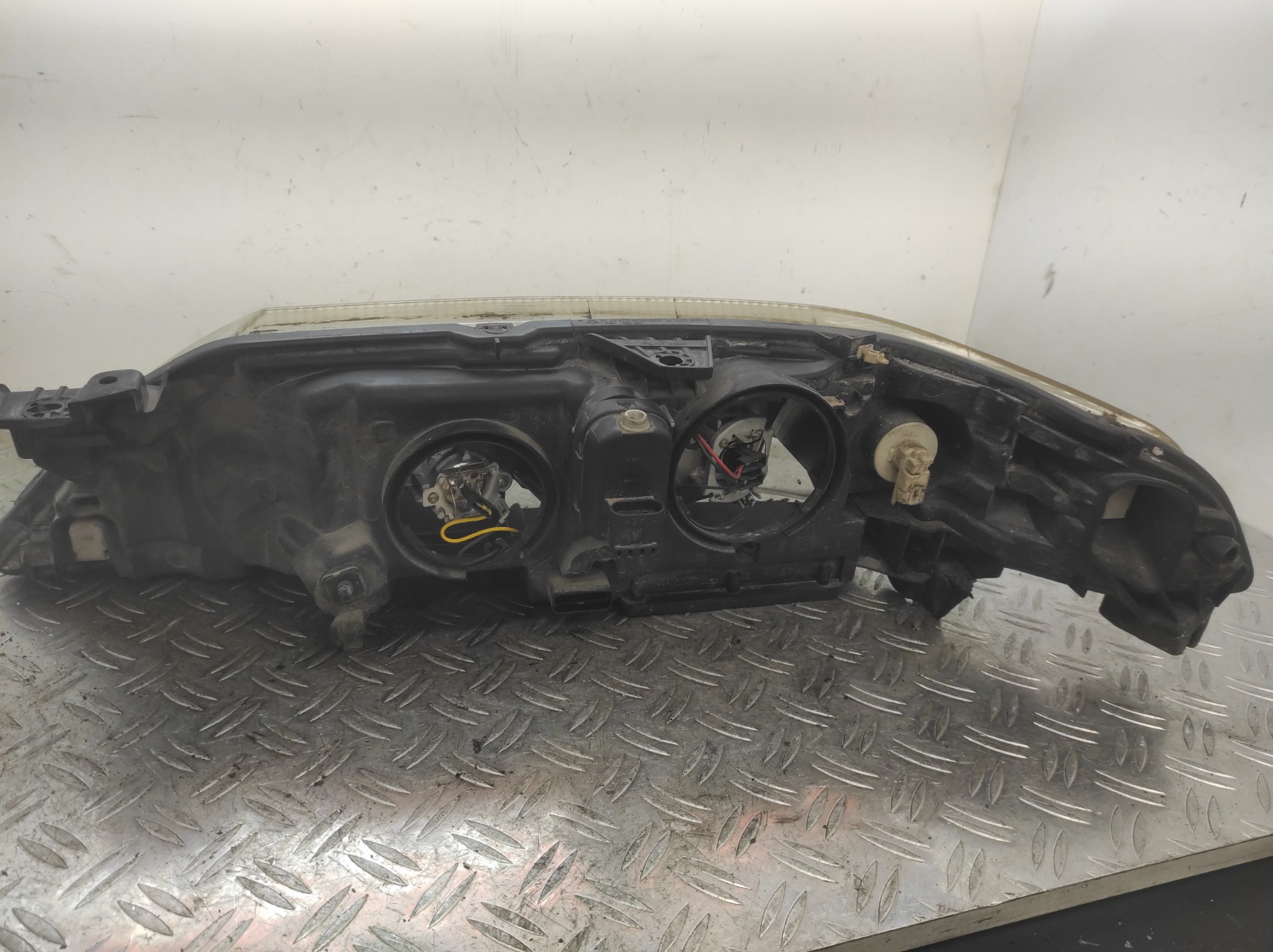 Optique avant principal droit (feux)(phare) RENAULT LAGUNA 2 PHASE 2 – 8200002847